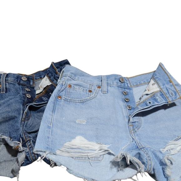 Levi's 501 Distressed Woman's High Waisted Shorty Jean Shorts Size 24 - Picture 9 of 14
